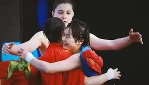 DK惨遭KT零封淘汰出局！瑞兹一个人完成偷家你敢信？