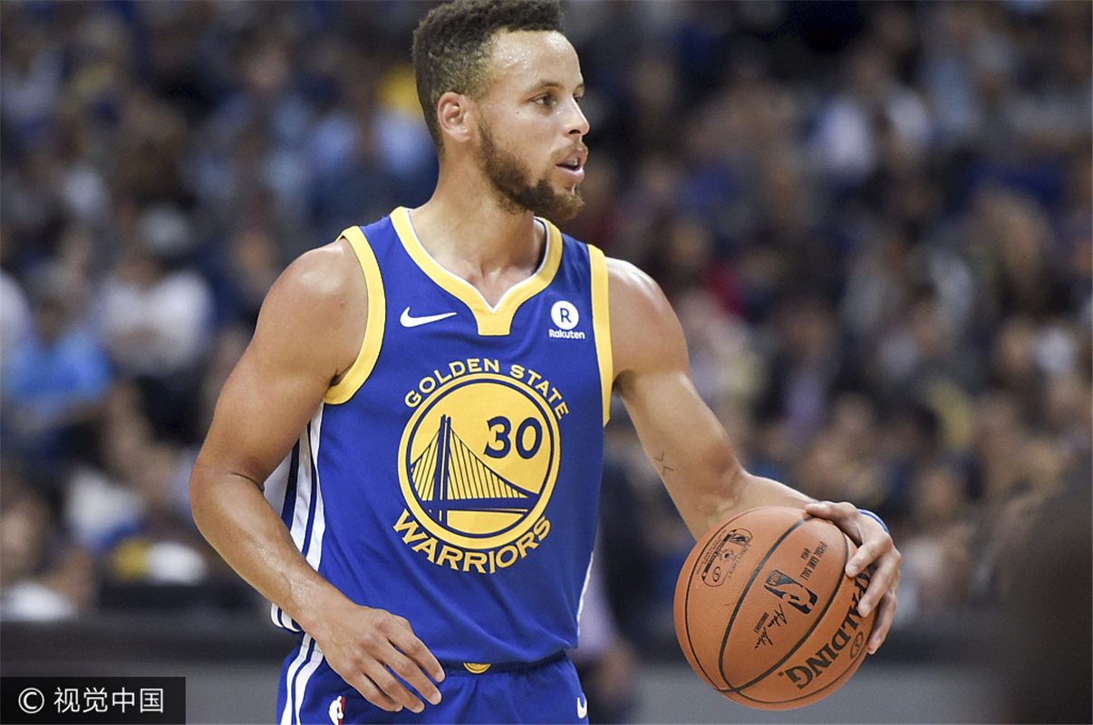 受采访时直 受采访时直