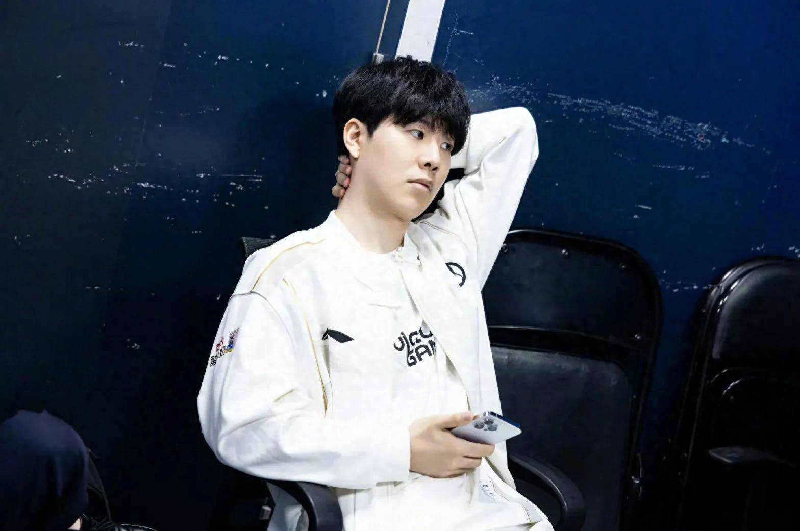 若以数据视 若以数据视